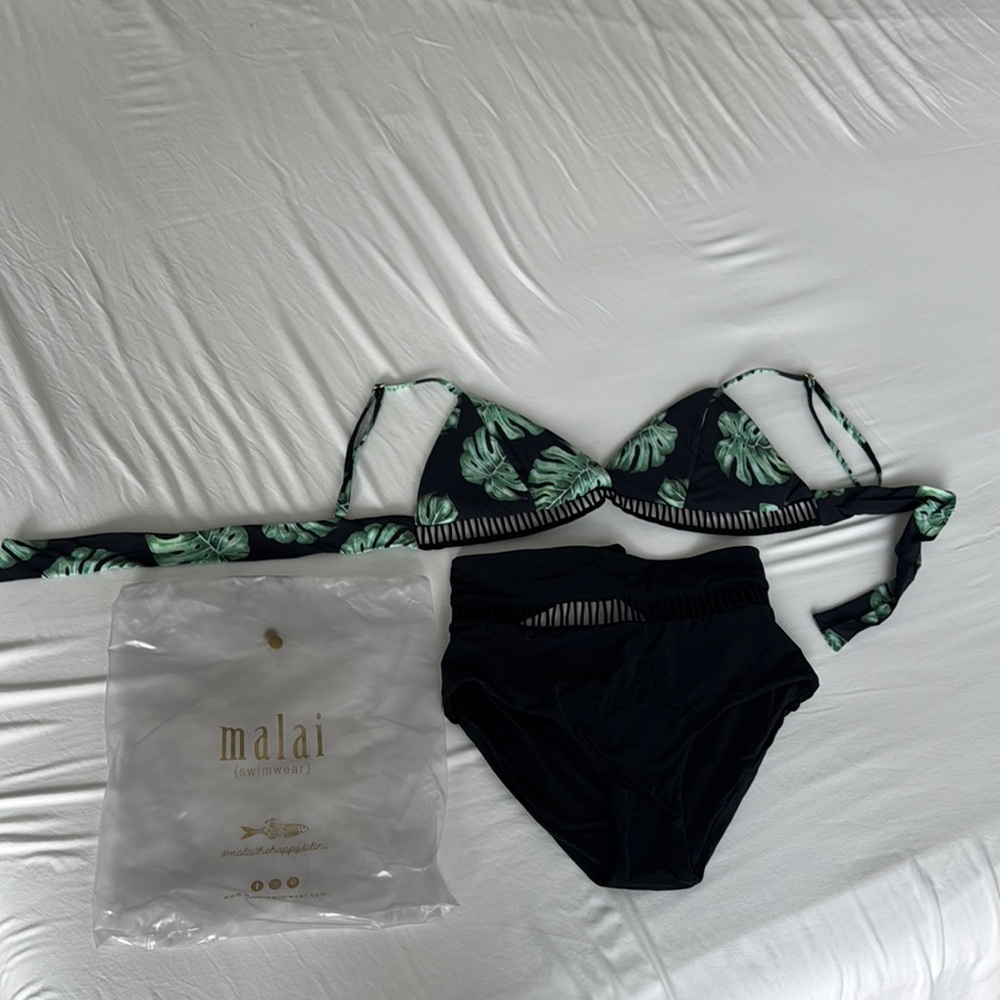 Women's Black and Green Bikini Set